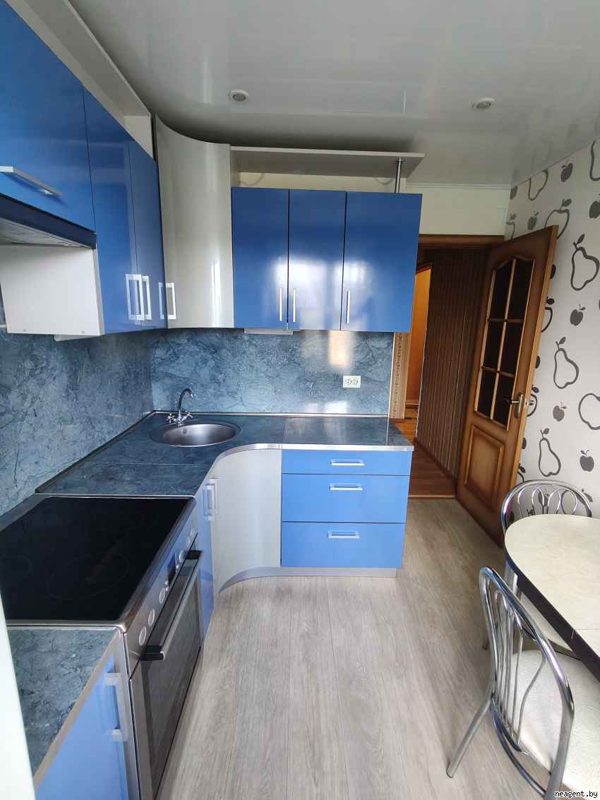 3-комнатная квартира, ул. Белецкого, 20, 600 рублей: фото 2