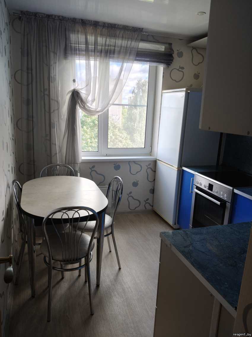 3-комнатная квартира, ул. Белецкого, 20, 600 рублей: фото 3