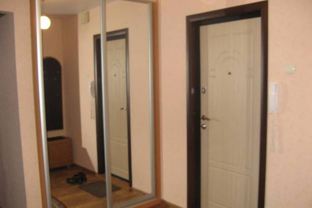2-комнатная квартира, р-н ул. Левкова: Жуковского ул., за 1500 р.