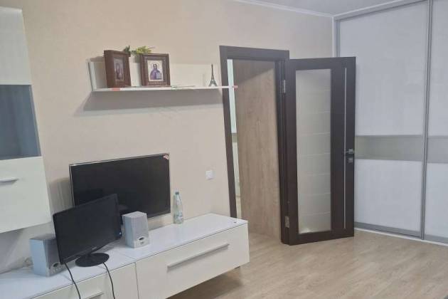 2-комнатная квартира, Мирошниченко ул., за 386282 р.