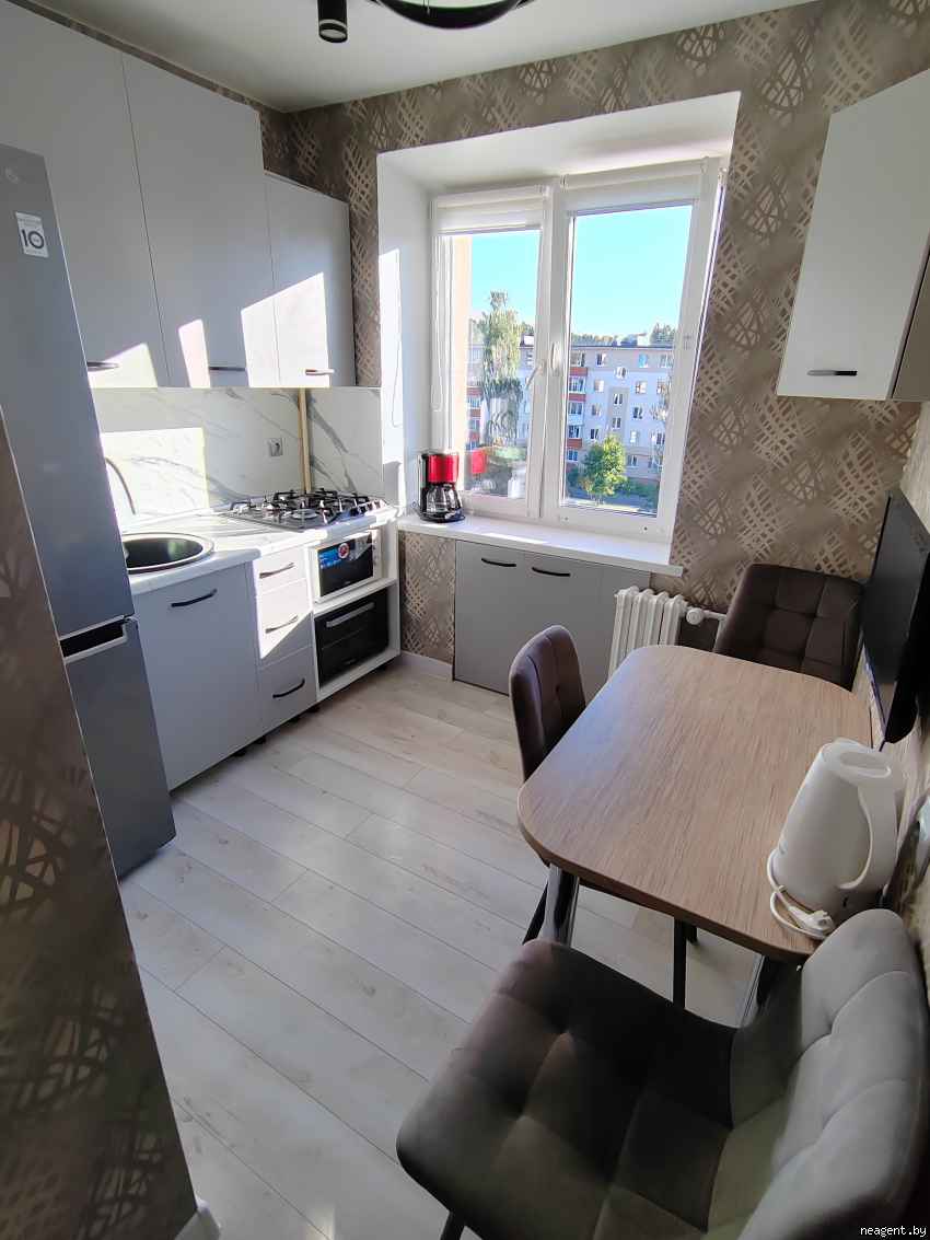 3-комнатная квартира, Водолажского, 4, 2300 рублей: фото 3