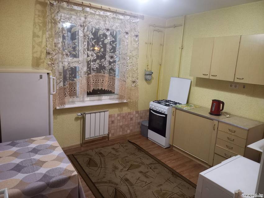 1-комнатная квартира, ул. Чигладзе, 10, 900 рублей: фото 1