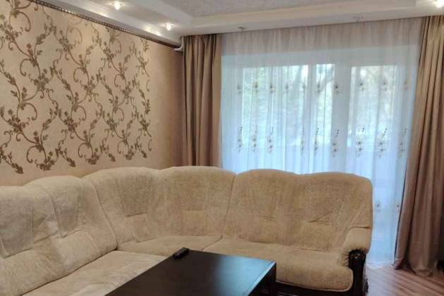 2-комнатная квартира, Дунина-Марцинкевича ул., за 1300 р.