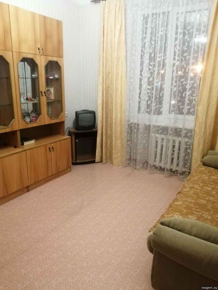 1-комнатная квартира, ул. Тухачевского, 18, 1000 рублей: фото 1