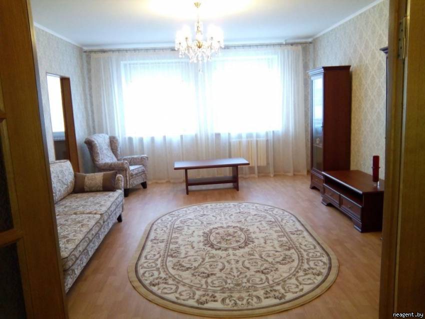 3-комнатная квартира, ул. Захарова, 63, 2100 рублей: фото 1