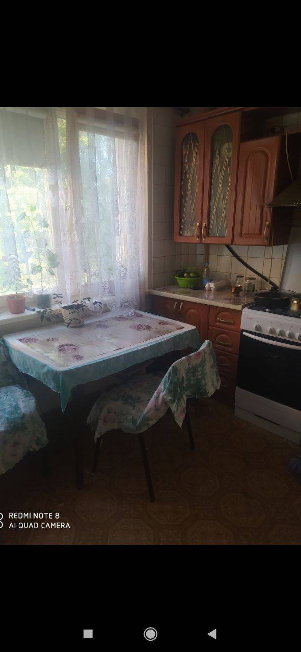 2-комнатная квартира, ул. Казинца, 64, 300 рублей: фото 1