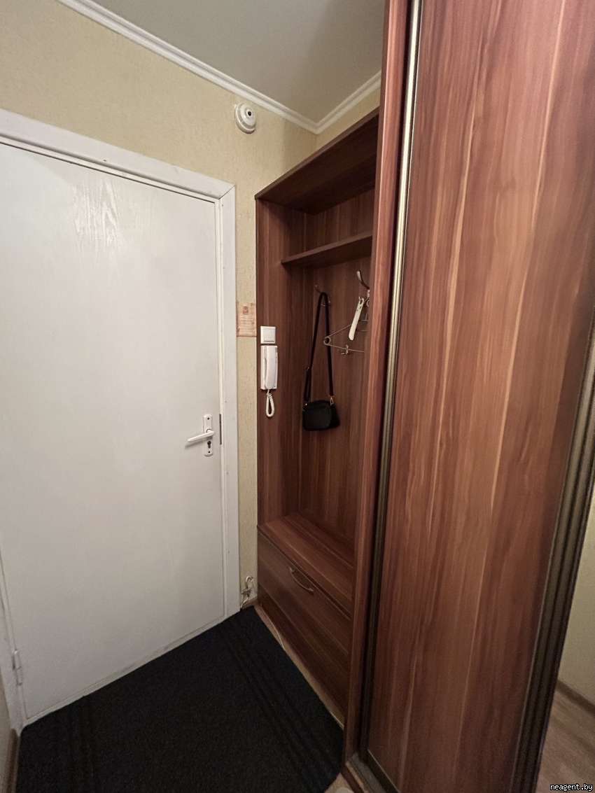 1-комнатная квартира, ул. Александрова, 7, 762 рублей: фото 1
