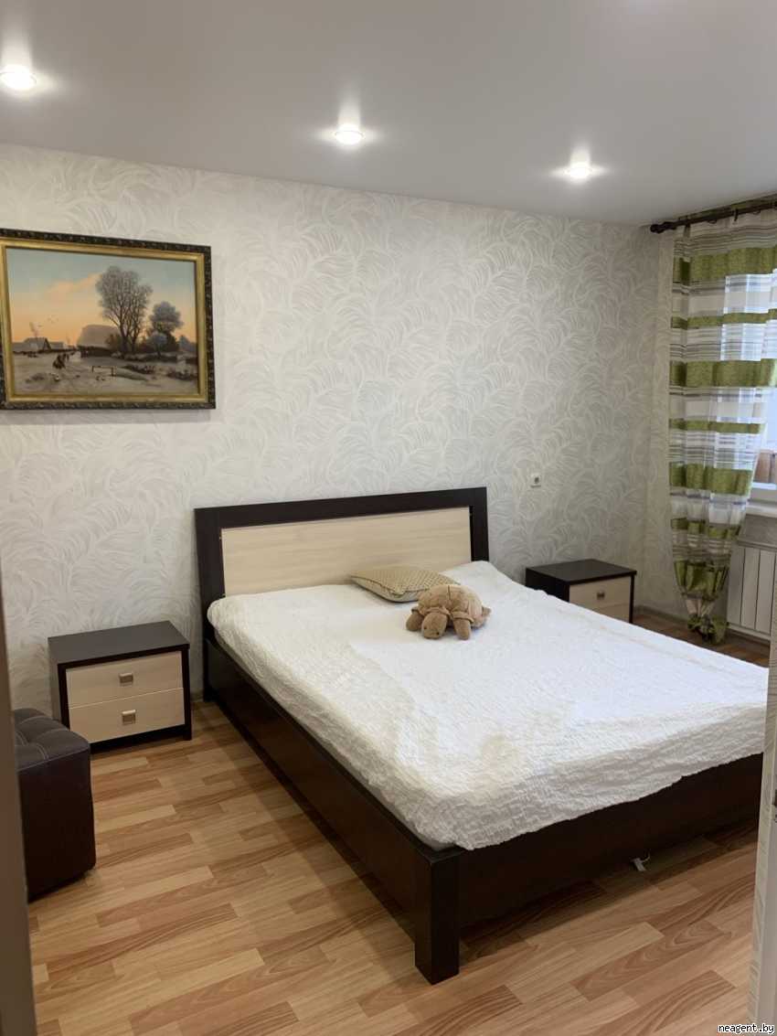2-комнатная квартира, ул. Янки Брыля, 22, 1800 рублей: фото 1
