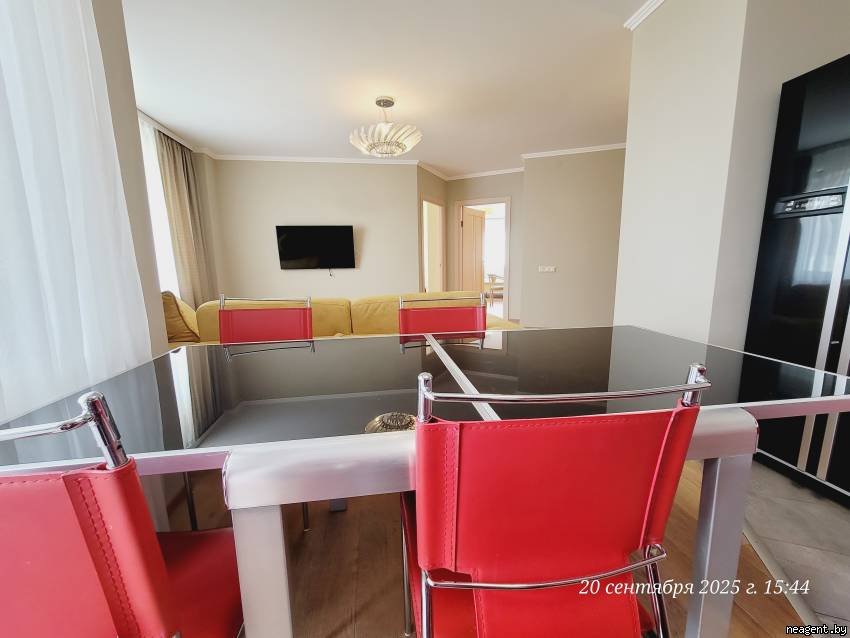 3-комнатная квартира, ул. Мястровская, 8, 2238 рублей: фото 2