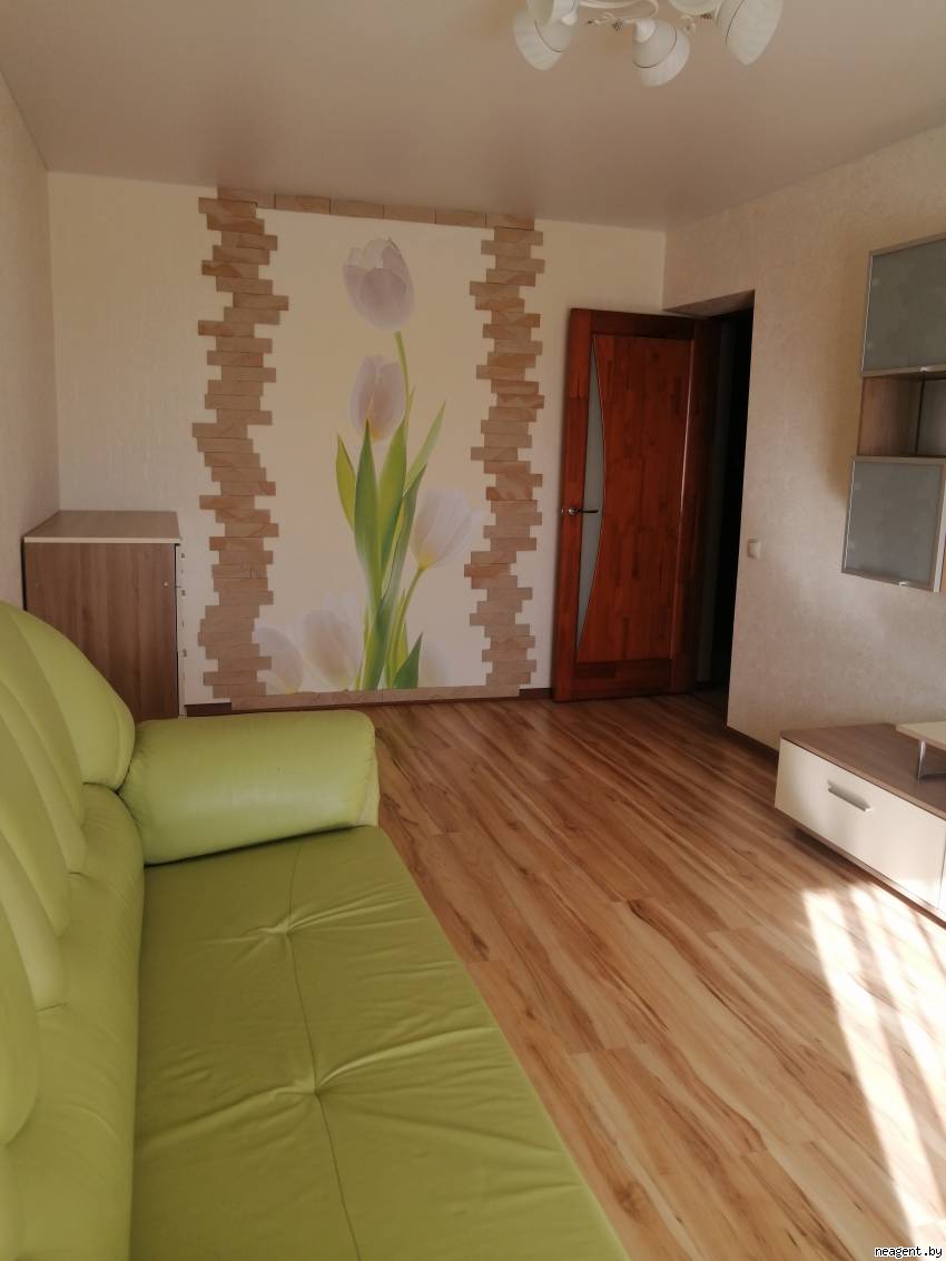 2-комнатная квартира, ул. Чкалова, 9/2, 450 рублей: фото 1