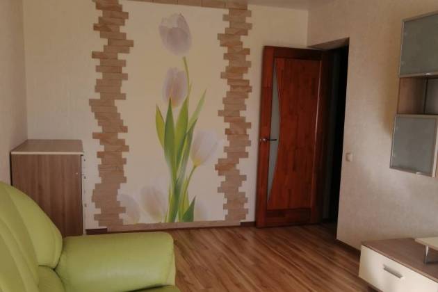 2-комнатная квартира, Чкалова ул., за 450 р.