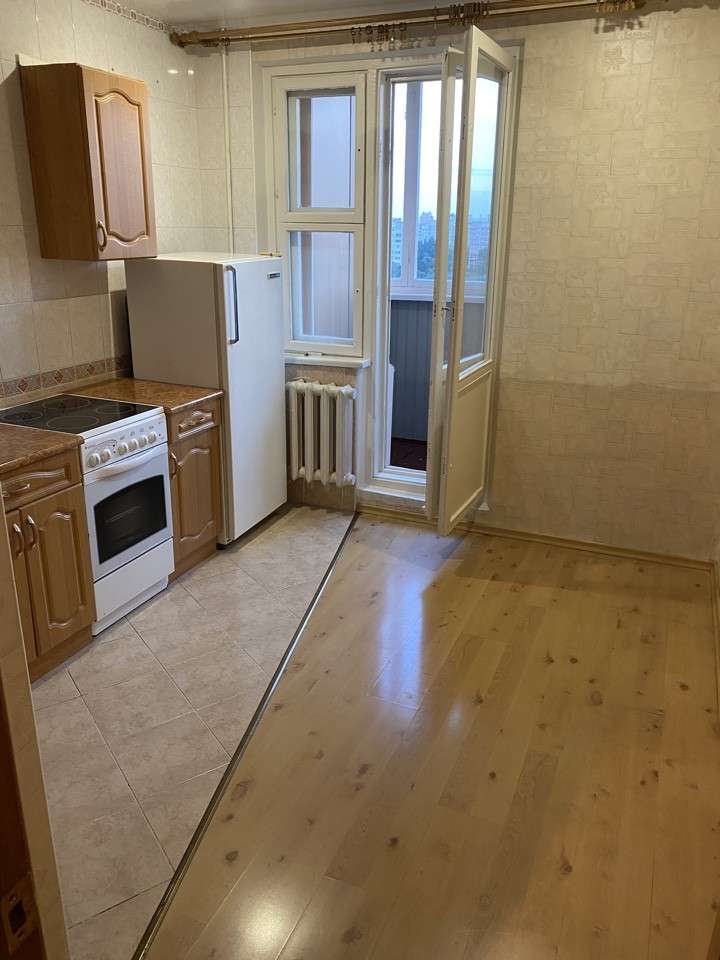 1-комнатная квартира, ул. Есенина, 87, 1200 рублей: фото 2