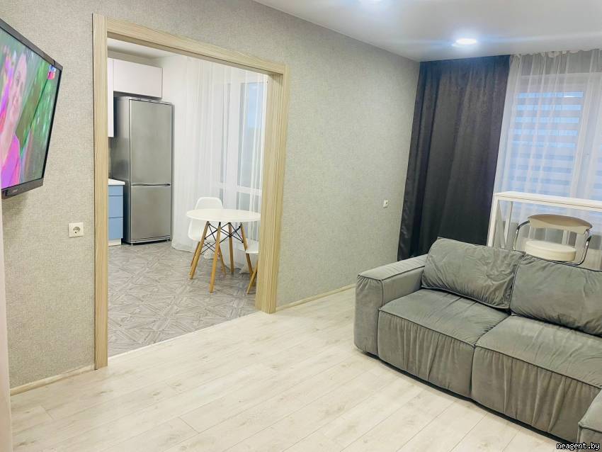 3-комнатная квартира, В. Карповича, 2, 2076 рублей: фото 3