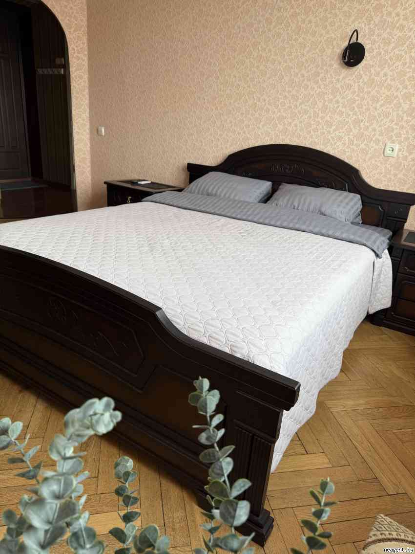 1-комнатная квартира, Независимости просп., 80, 100 рублей: фото 1