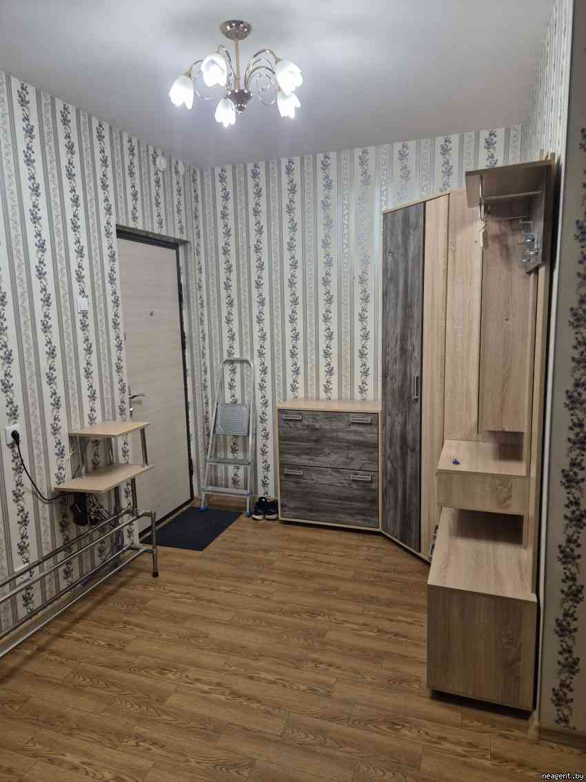 2-комнатная квартира, ул. Уручская, 6/Б, 1238 рублей: фото 1