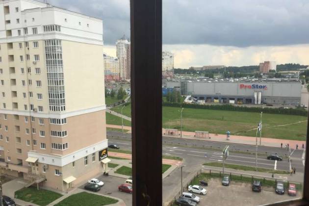 3-комнатная квартира, Есенина ул., за 1950 р.