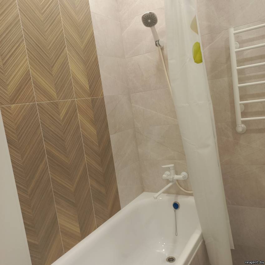 1-комнатная квартира,  ул. Игоря Лученка, 1338 рублей: фото 3