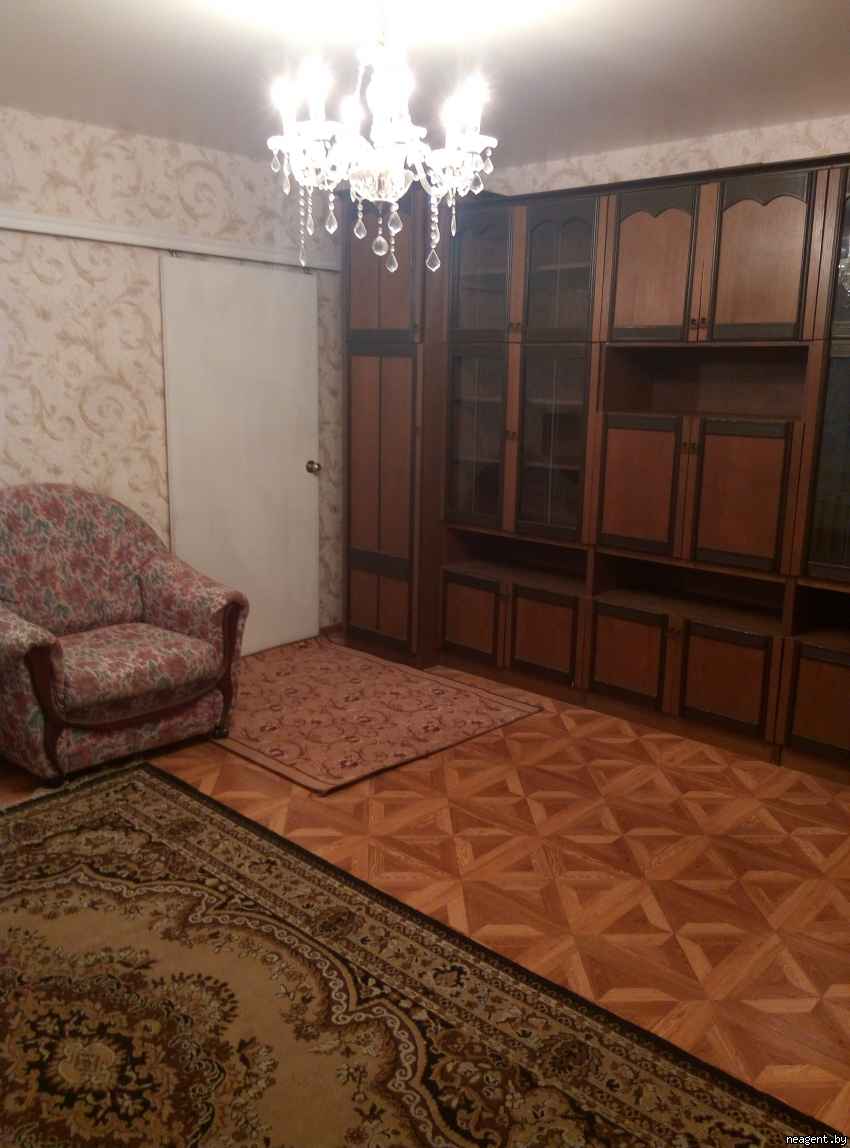 1-комнатная квартира, ул. Водолажского, 8, 750 рублей: фото 1