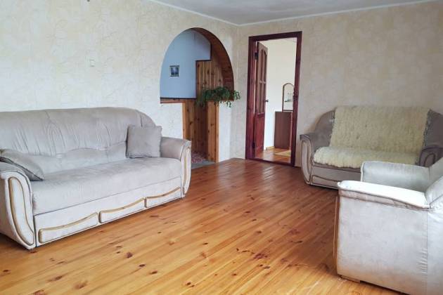 Дом, Мядель, Молодёжная , за 150000 р.