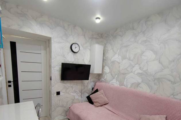 2-комнатная квартира, Уручская, за 98000 р.