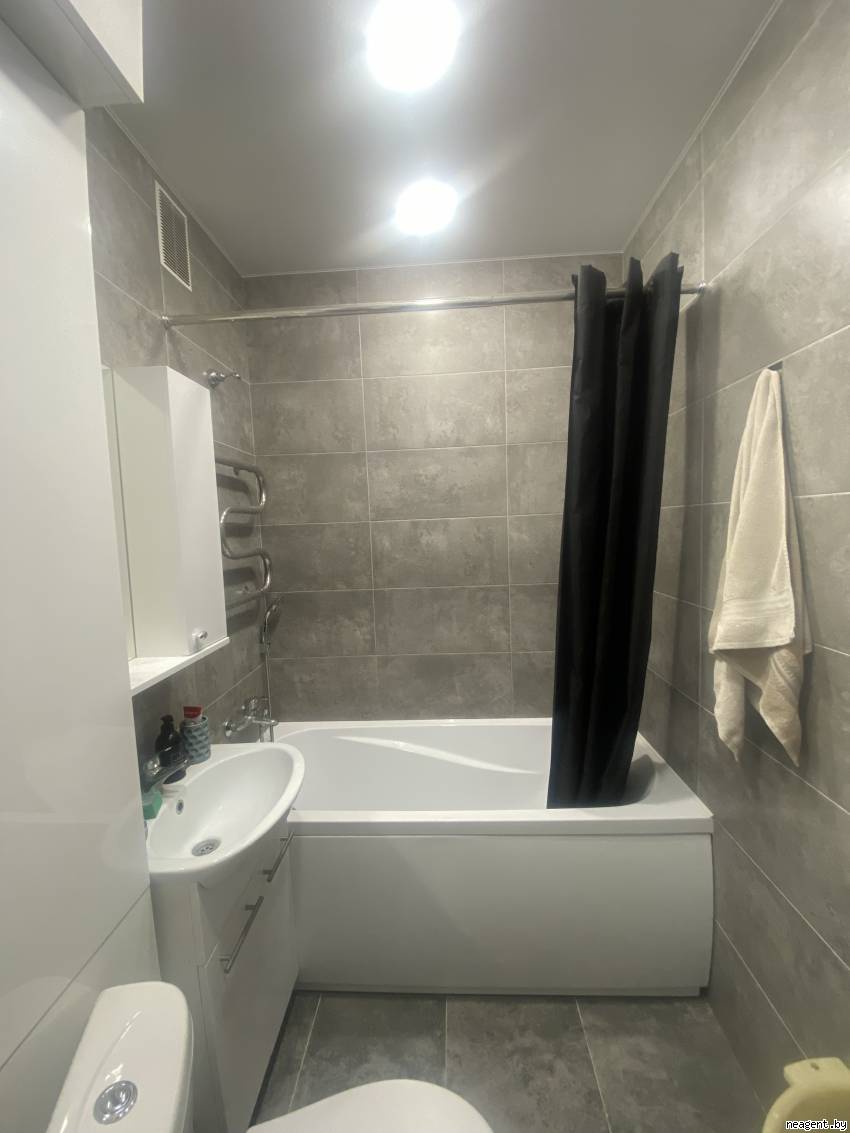 2-комнатная квартира, ул. Филатова, 21, 1250 рублей: фото 1