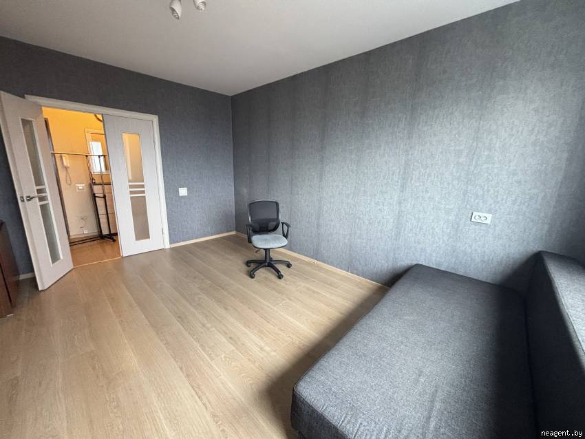 2-комнатная квартира, ул. Тикоцкого, 2, 1000 рублей: фото 2