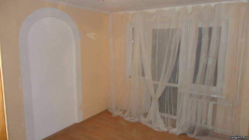 2-комнатная квартира, ул. Болеслава Берута, 18/2, 1300 рублей: фото 1