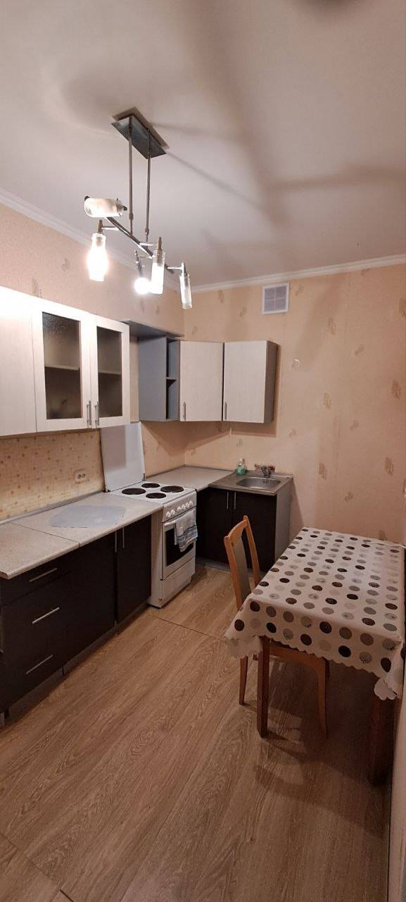 1-комнатная квартира, ул. Неманская, 5, 320 рублей: фото 1