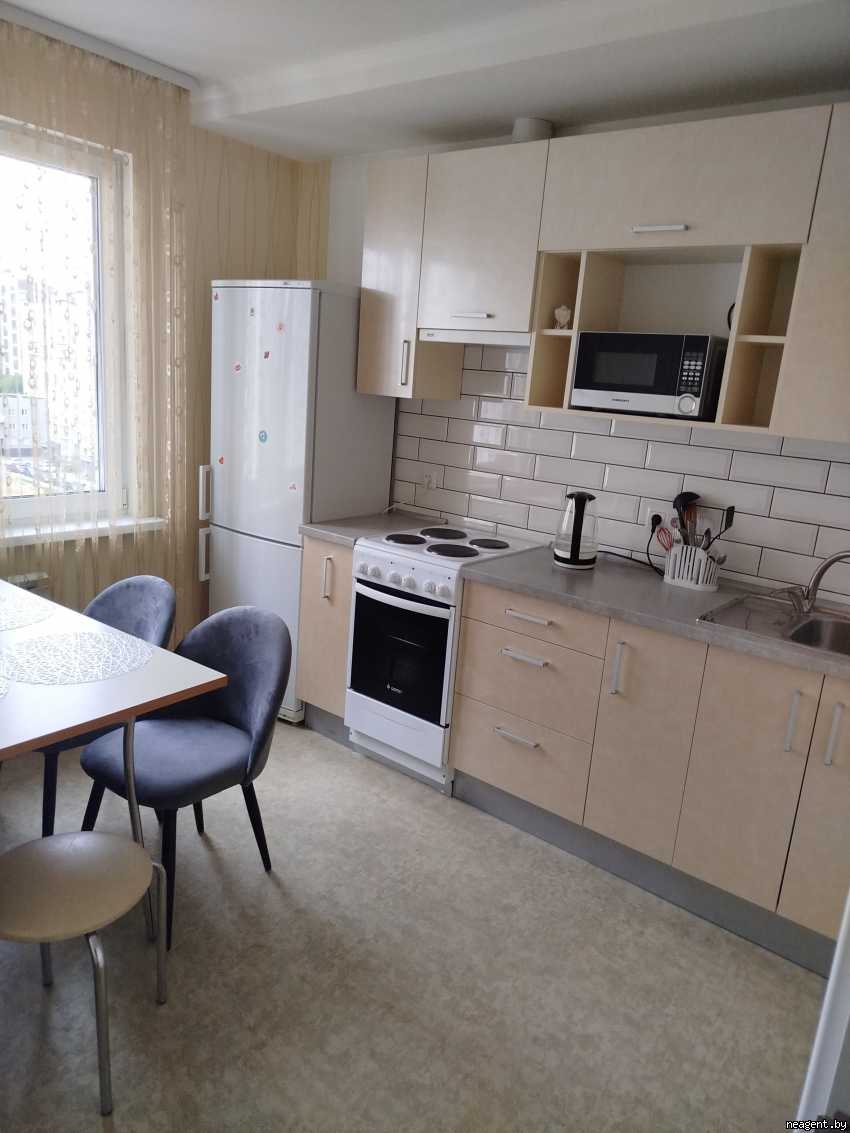 1-комнатная квартира, ул. Олешева, 3, 1300 рублей: фото 2