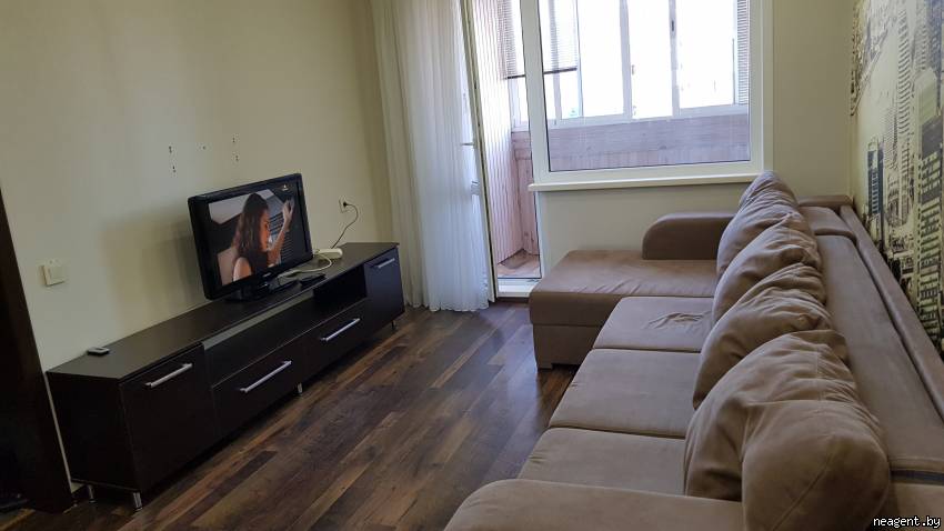 1-комнатная квартира, ул. Асаналиева, 30, 1100 рублей: фото 1