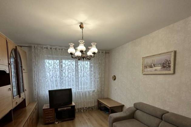 2-комнатная квартира, Радужная ул., за 1550 р.