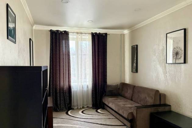 2-комнатная квартира, Независимости просп., за 2235 р.