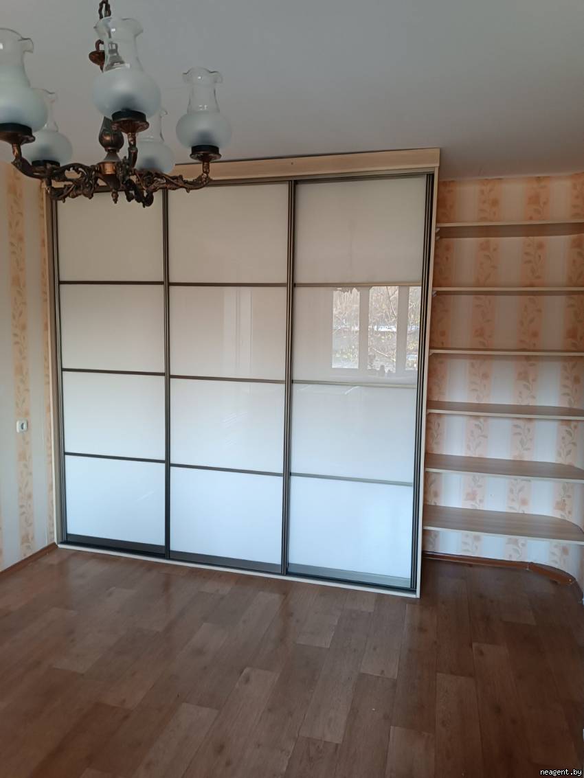 2-комнатная квартира, ул. 40 лет Победы, 35, 1130 рублей: фото 1