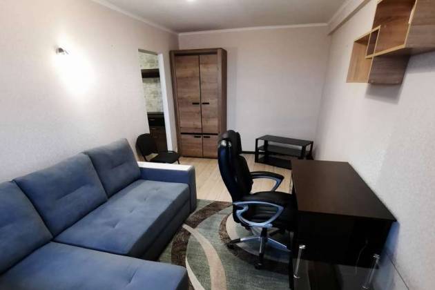 1-комнатная квартира, Пушкина просп., за 1395 р.