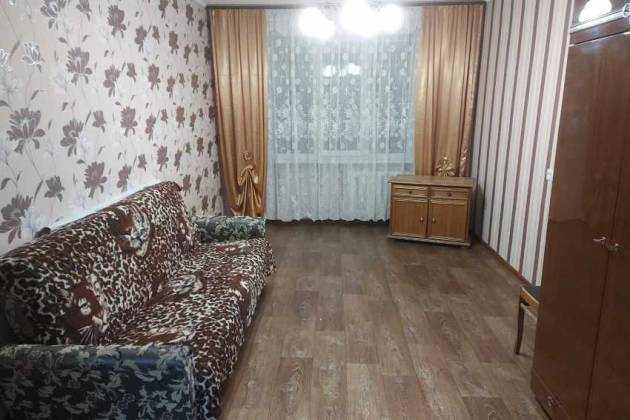 1-комнатная квартира, Ангарская ул., за 889 р.