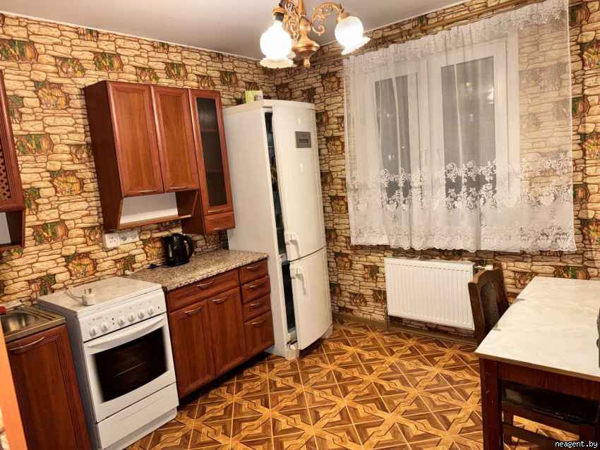 1-комнатная квартира, ул. Космонавтов, 10, 1000 рублей: фото 1