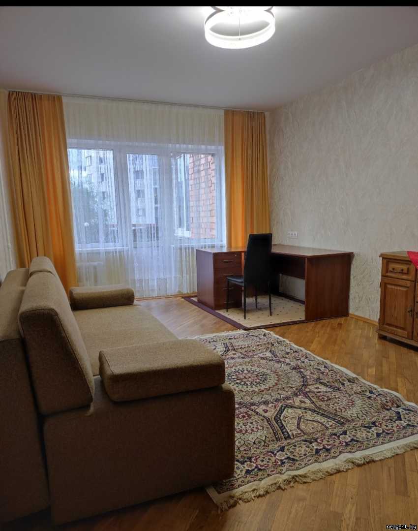 1-комнатная квартира, Пр-т Независимости, 181, 1399 рублей: фото 1