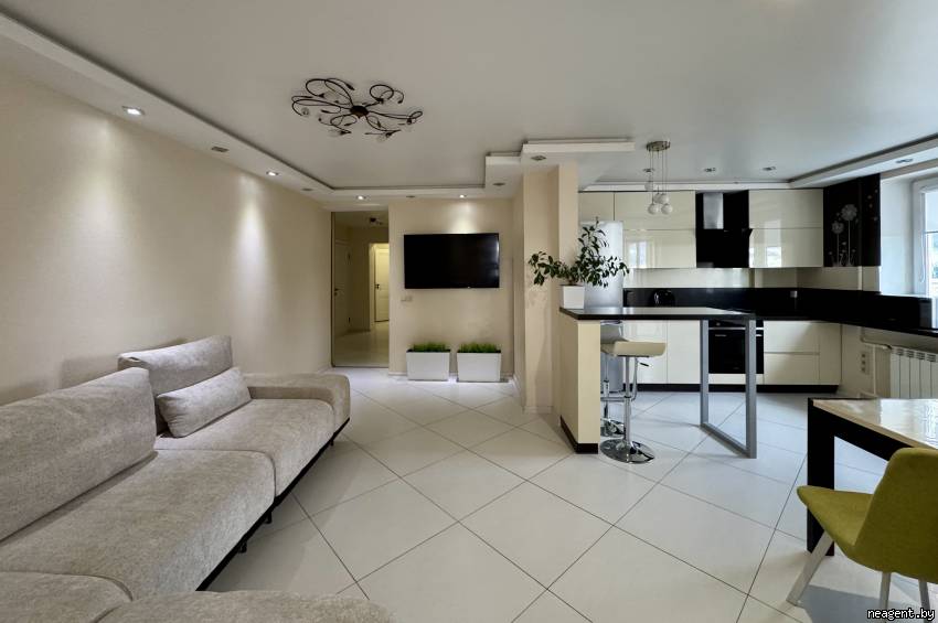 4-комнатная квартира, ул. Пономаренко, 54, 2630 рублей: фото 3