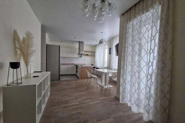 2-комнатная квартира за 1607 р.