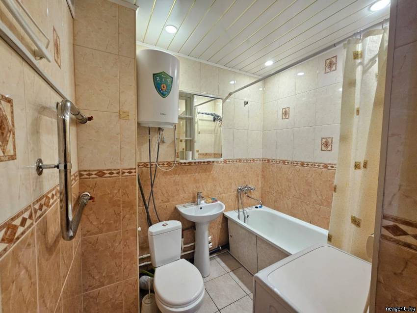 1-комнатная квартира, ул. Строителей, 11, 280 рублей: фото 1