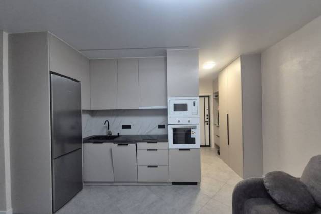 3-комнатная квартира, Михаила Савицкого ул., за 2040 р.