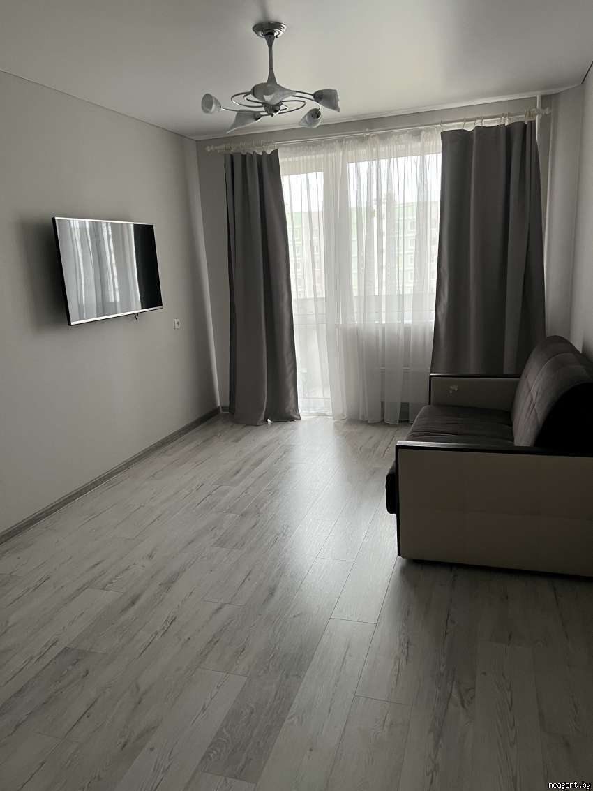 1-комнатная квартира, пр. Независимости, 180, 1224 рублей: фото 1