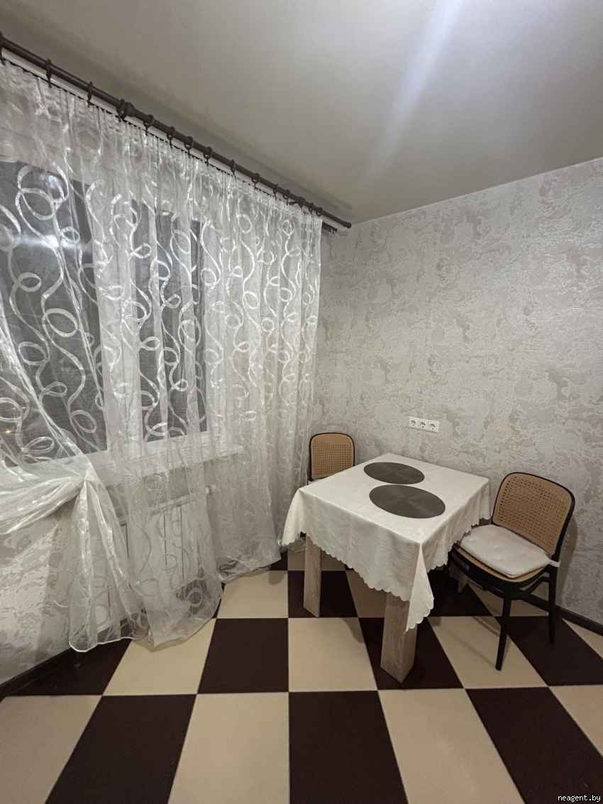 2-комнатная квартира, ул. Героев 120 Дивизии, 4, 1541 рублей: фото 2