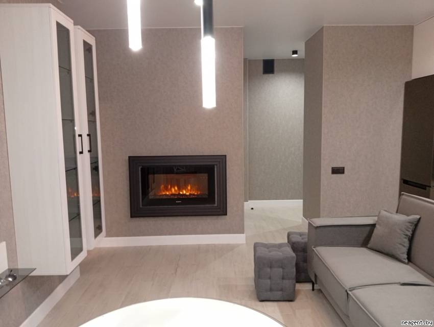 3-комнатная квартира, ул. Михаила Савицкого, 37, 1890 рублей: фото 1