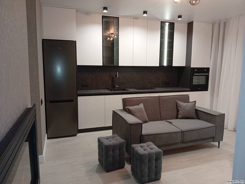 3-комнатная квартира, ул. Михаила Савицкого, 37, 1890 рублей: фото 3