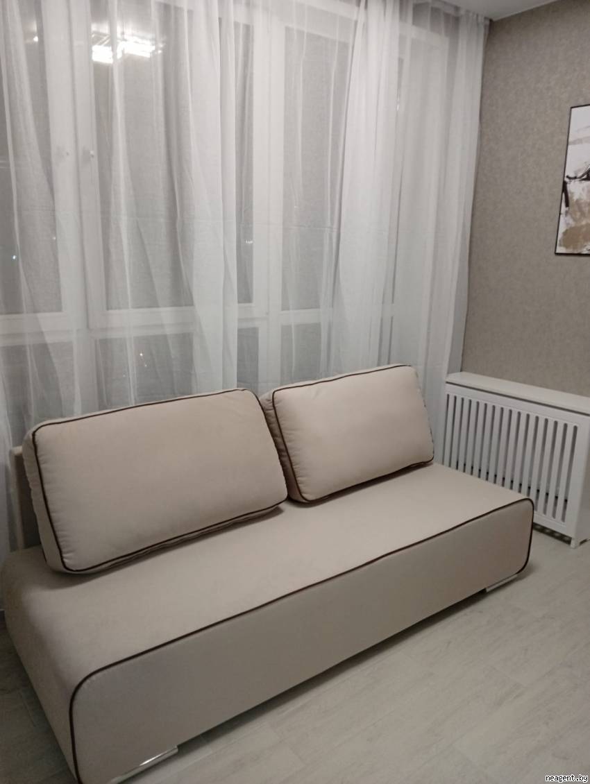 3-комнатная квартира, ул. Михаила Савицкого, 37, 1890 рублей: фото 2