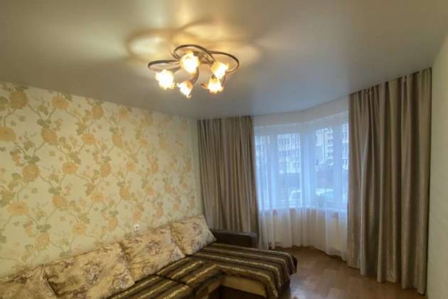 4-комнатная квартира, Острожских ул., за 2176 р.