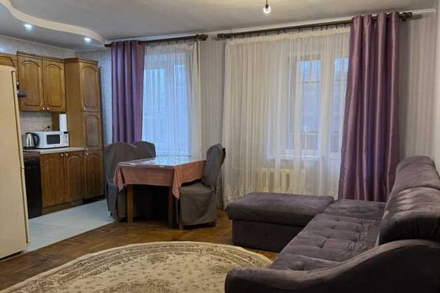 Квартира, Обойная ул., за 150 р.