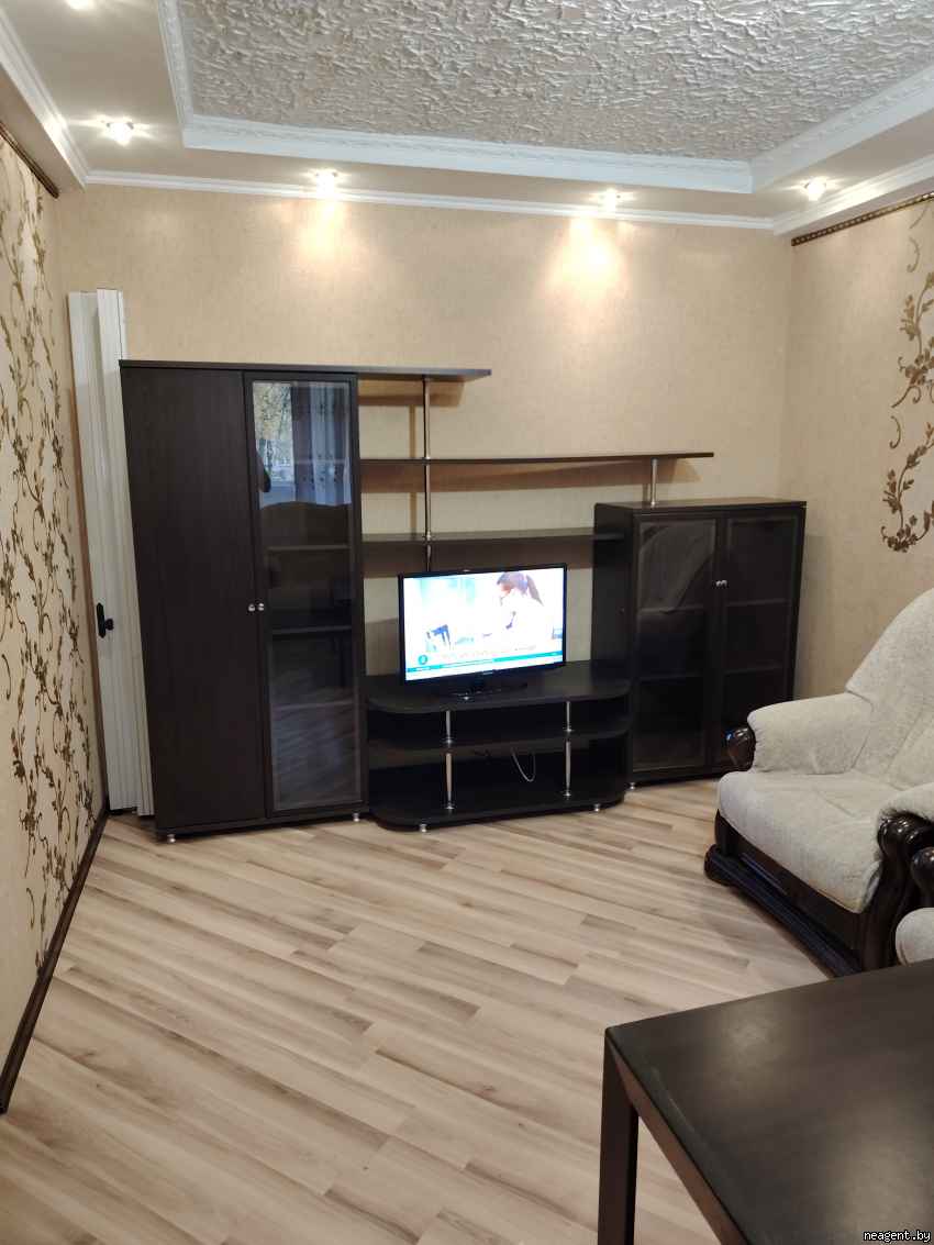 2-комнатная квартира, ул. Дунина-Марцинкевича, 2/2, 1300 рублей: фото 1