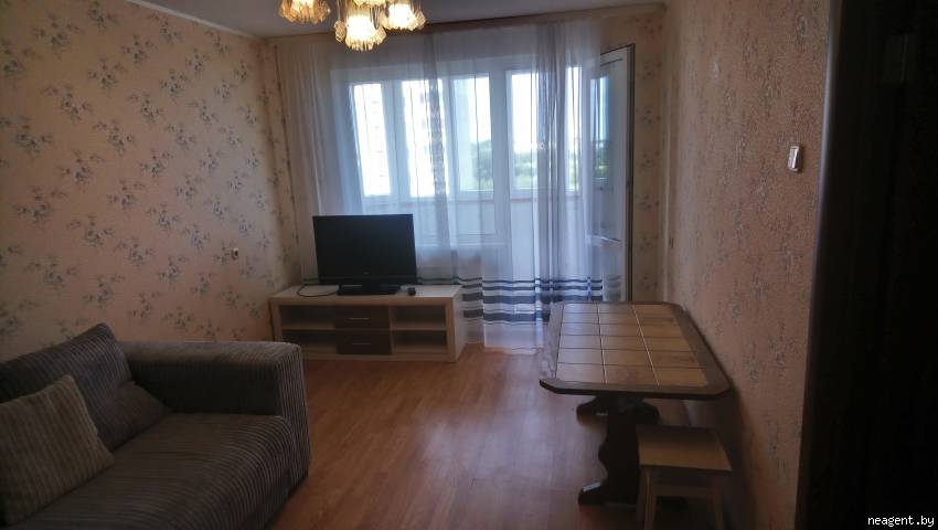 2-комнатная квартира, ул. Охотская, 147, 1300 рублей: фото 1